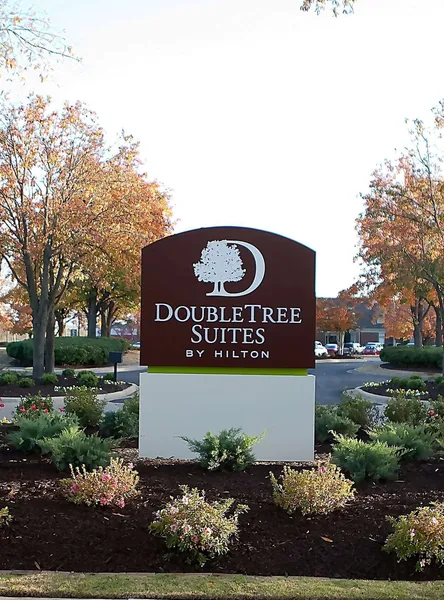 DoubleTree Suites by Hilton Hotel Huntsville South hotel detail image 2