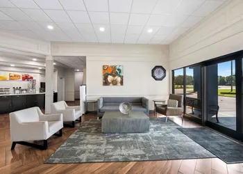 Quality Inn & Suites Fayetteville I-95 hotel thumbnail 5