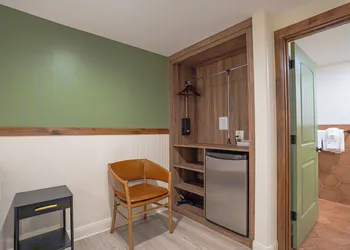 Petty Ranch Inn hotel thumbnail 7