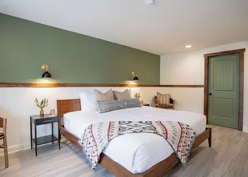 Petty Ranch Inn hotel thumbnail 8