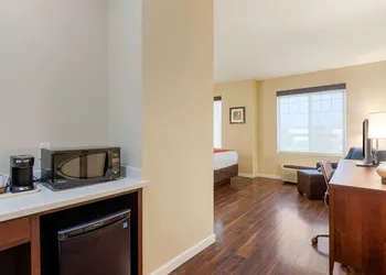 Comfort Inn & Suites near Ontario Airport hotel thumbnail 6