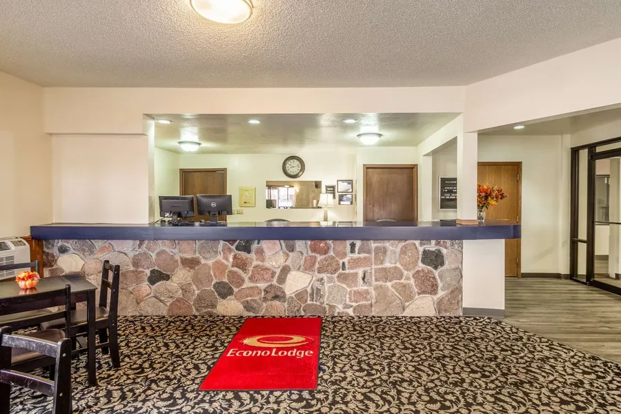 Econo Lodge Waupaca hotel detail image 2