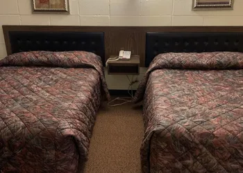 Alpine Lodge Motel hotel thumbnail 5