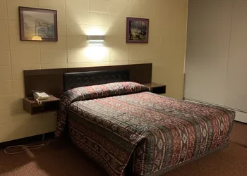 Alpine Lodge Motel hotel thumbnail 6