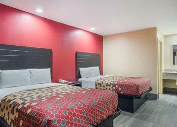 Econo Lodge Lake Charles University Area hotel thumbnail 6