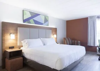 Holiday Inn Express & Suites Charlottetown by IHG hotel thumbnail 8