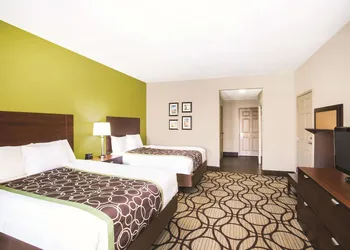 La Quinta Inn & Suites by Wyndham Conference Center Prescott hotel thumbnail 6