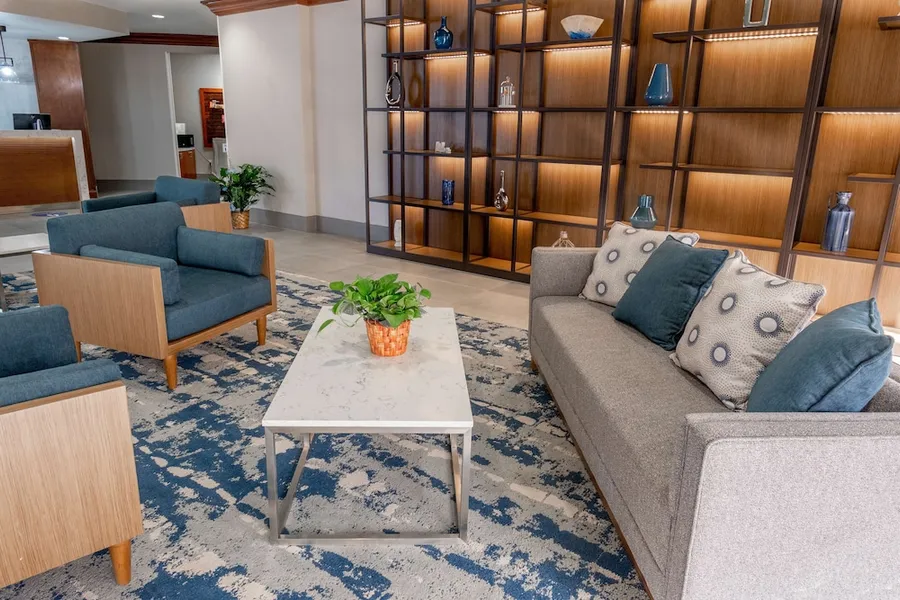 DoubleTree by Hilton New Bern Riverfront hotel detail image 2