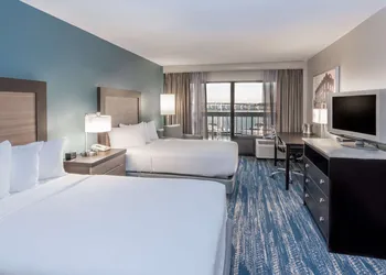 DoubleTree by Hilton New Bern Riverfront hotel thumbnail 7