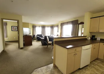 Days Inn by Wyndham Bonnyville hotel thumbnail 5
