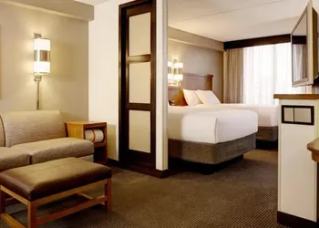 BNA Suites hotel thumbnail 5