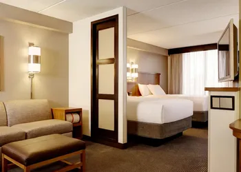 BNA Suites hotel thumbnail 7