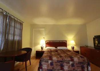 Motel Chez Nous hotel thumbnail 4