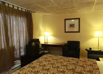 Motel Chez Nous hotel thumbnail 6