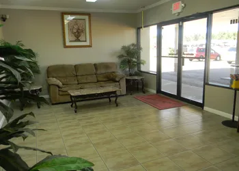 Sunrise Inn hotel thumbnail 2