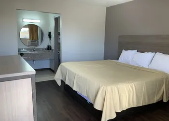 Value Lodge hotel thumbnail 2