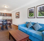 Ramada by Wyndham Creston hotel detail image 4