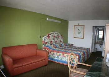 Budget Inn hotel thumbnail 5