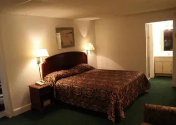 Budget Inn hotel thumbnail 7