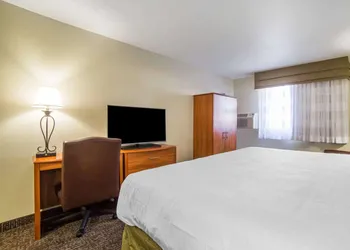 Quality Inn Gillette hotel thumbnail 8