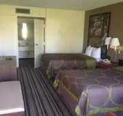 Super 8 by Wyndham Valdosta Mall hotel detail image 5