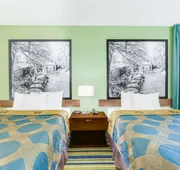Super 8 by Wyndham Cotulla TX hotel detail image 5