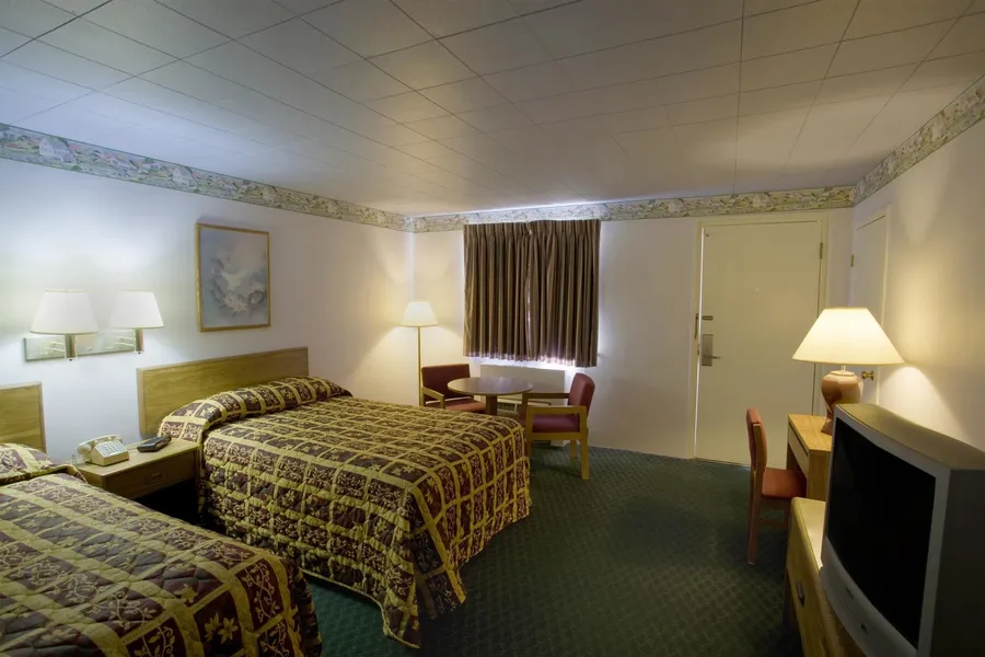 Americas Best Value Inn Litchfield hotel detail image 6