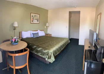 Regency Inn hotel thumbnail 2