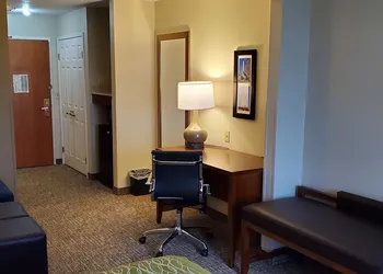 Comfort Inn & Suites Decatur - Forsyth hotel thumbnail 7