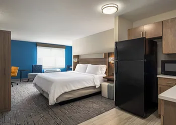 Holiday Inn Express Richmond by IHG hotel thumbnail 7