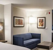 Holiday Inn Express and Suites Overland Park by IHG hotel detail image 3