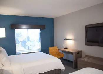 Holiday Inn Express and Suites Overland Park by IHG hotel thumbnail 6