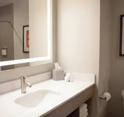 Holiday Inn Express and Suites Overland Park by IHG hotel detail image 7