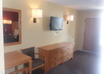 Oceanview Inn hotel thumbnail 2