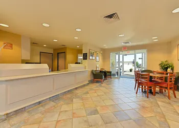 Econo Lodge Belle Fourche hotel thumbnail 7