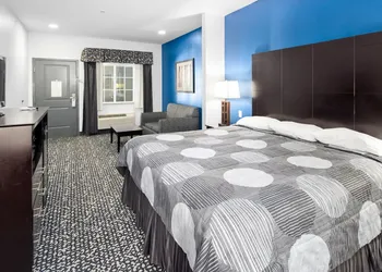 Belmont Inn and Suites hotel thumbnail 5