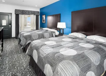 Belmont Inn and Suites hotel thumbnail 7