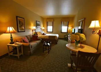VI at Homestead hotel thumbnail 5