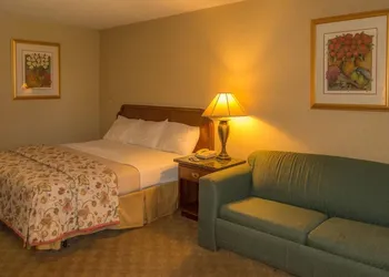 Executive Inn Hotel & Conference Centre hotel thumbnail 5
