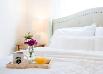 Inn On Golden Pond hotel thumbnail 4