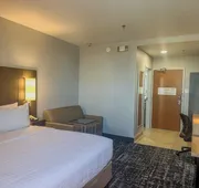 Clarion Pointe hotel detail image 7