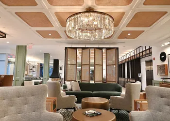 Six South St Hotel hotel thumbnail 3