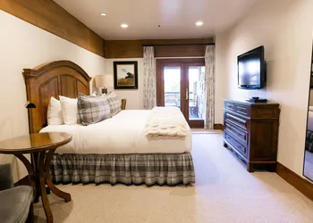 Stein Eriksen Lodge hotel thumbnail 6