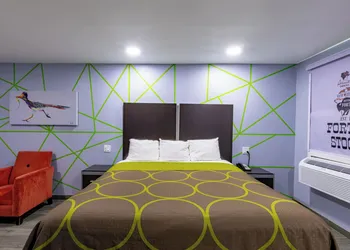 Executive Inn hotel thumbnail 3