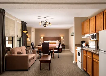 Huntingdon Hotel and Suites hotel thumbnail 8
