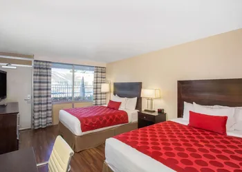 Ramada by Wyndham Venice Hotel Venezia hotel thumbnail 6