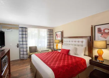 Ramada by Wyndham Venice Hotel Venezia hotel thumbnail 8
