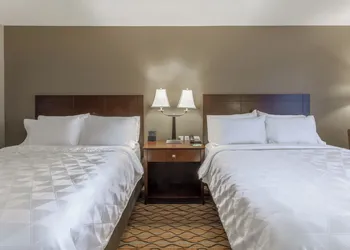 Holiday Inn Eau Claire South I-94 by IHG hotel thumbnail 5