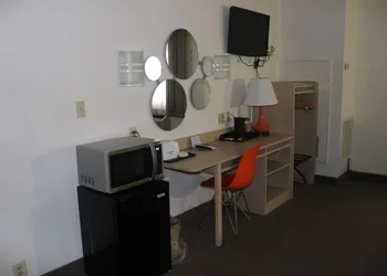 Howard Johnson by Wyndham Tifton GA I-75 hotel thumbnail 8