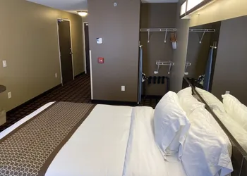Microtel Inn & Suites by Wyndham Timmins hotel thumbnail 6